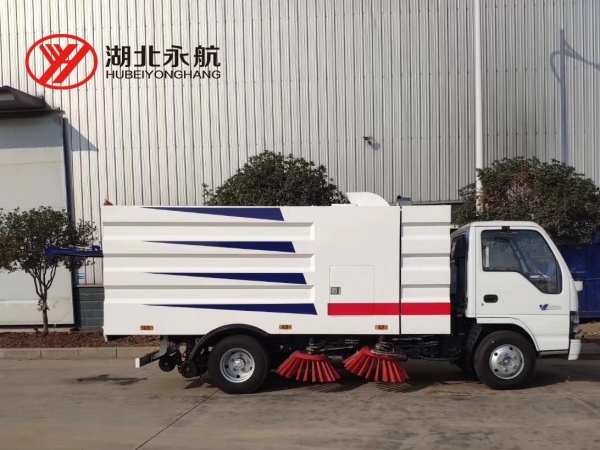 庆铃扫路车