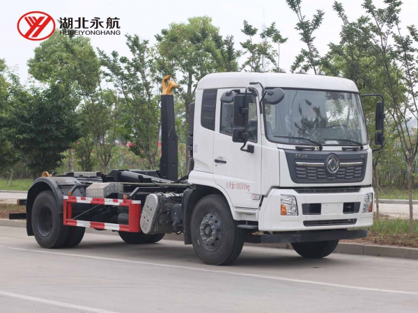 东风天锦钩臂垃圾车