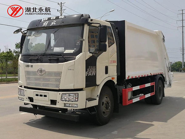 解放J6L 12方压缩式垃圾车