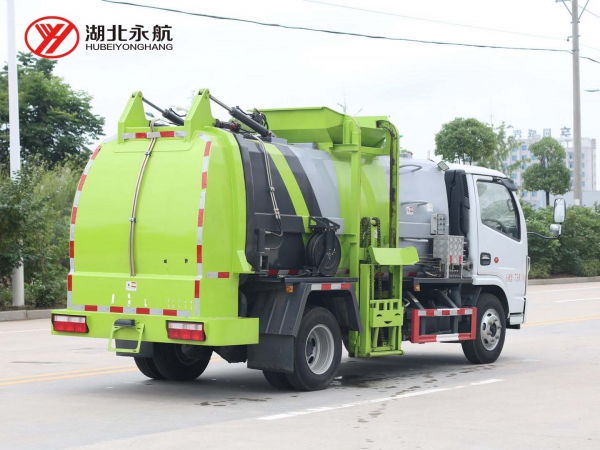 东风小多利卡餐厨垃圾车