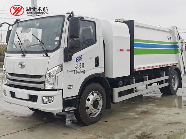 上汽跃进纯电动8方压缩式垃圾车