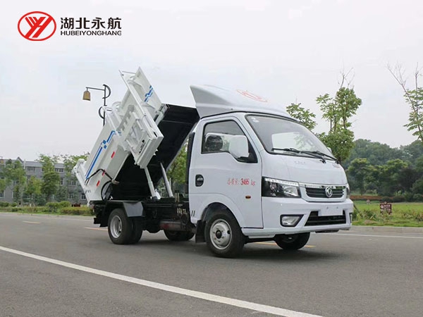 东风途逸侧装垃圾车