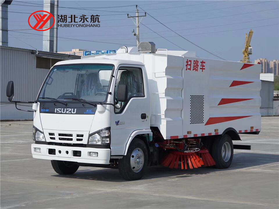 庆铃扫路车