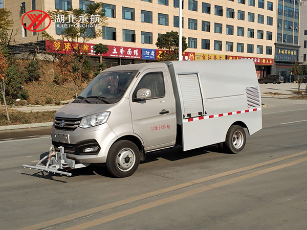 长安路面养护车