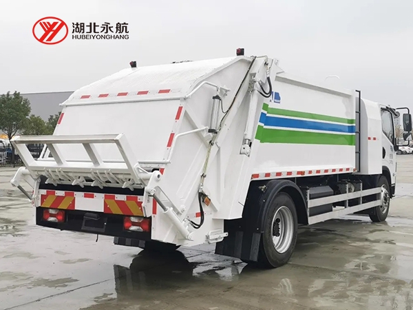 上汽跃进纯电动8方压缩式垃圾车