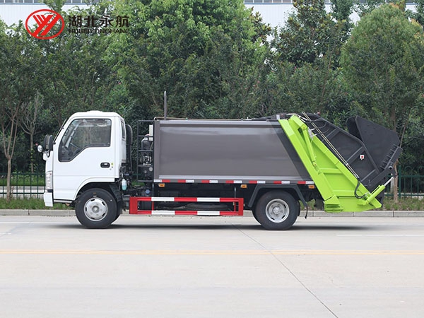 五十铃(100P)6方压缩式垃圾车