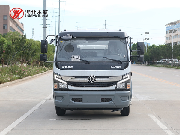 东风凯普特纯电动洒水车