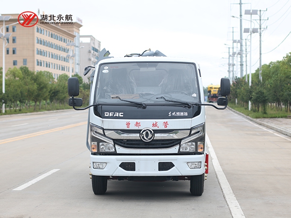 东风小多利卡侧装垃圾车