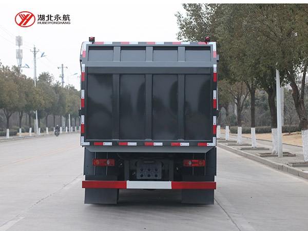 东风华神T3对接垃圾车