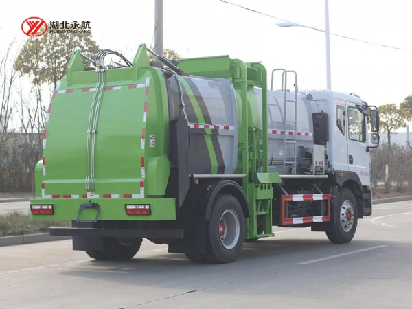 东风多利卡D9餐厨垃圾车