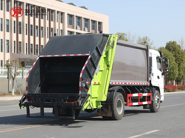 陕汽轩德翼六14方压缩式垃圾车