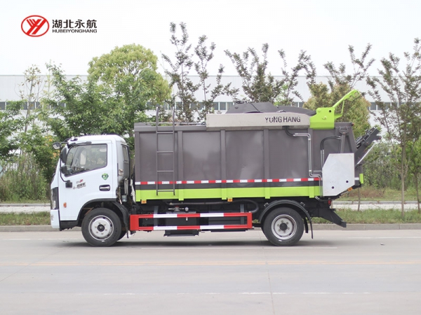 东风大多利卡11方无泄漏压缩式垃圾车