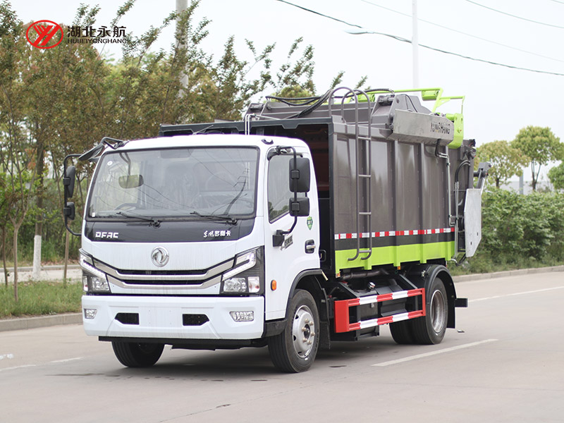 东风大多利卡11方无泄漏压缩式垃圾车