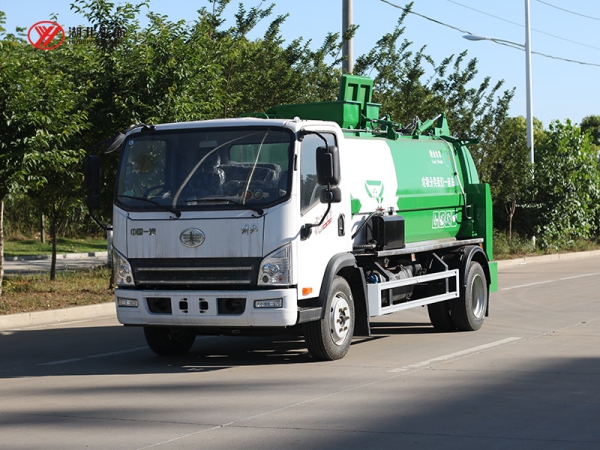 解放虎VH餐厨垃圾车
