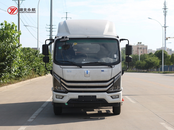 远程纯电动扫路车