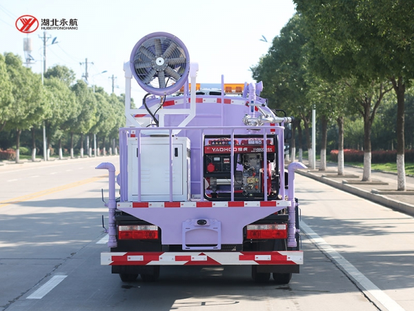 东风小多利卡抑尘车（圆罐）