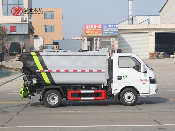 东风途逸高位自装卸式垃圾车