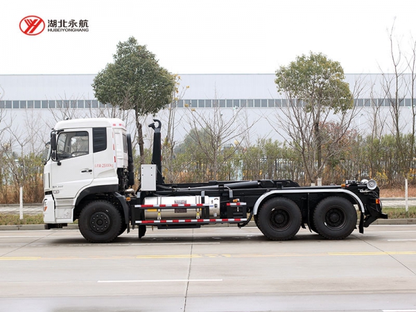 东风天龙(天然气)钩臂垃圾车