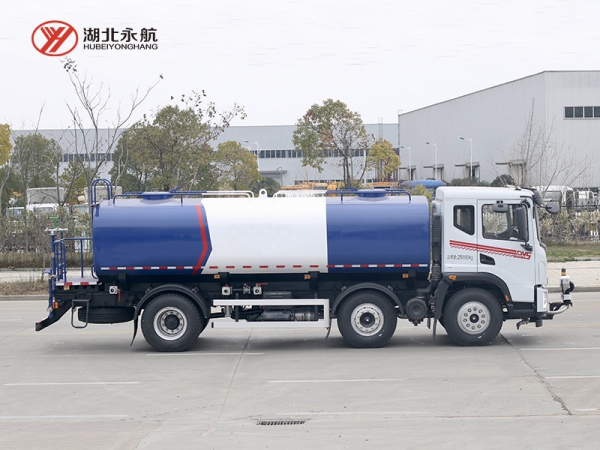 东风华神DV5洒水车