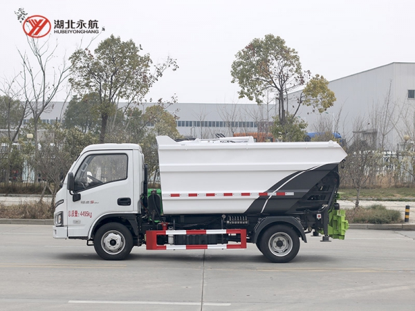 上汽跃进高位自装卸式垃圾车