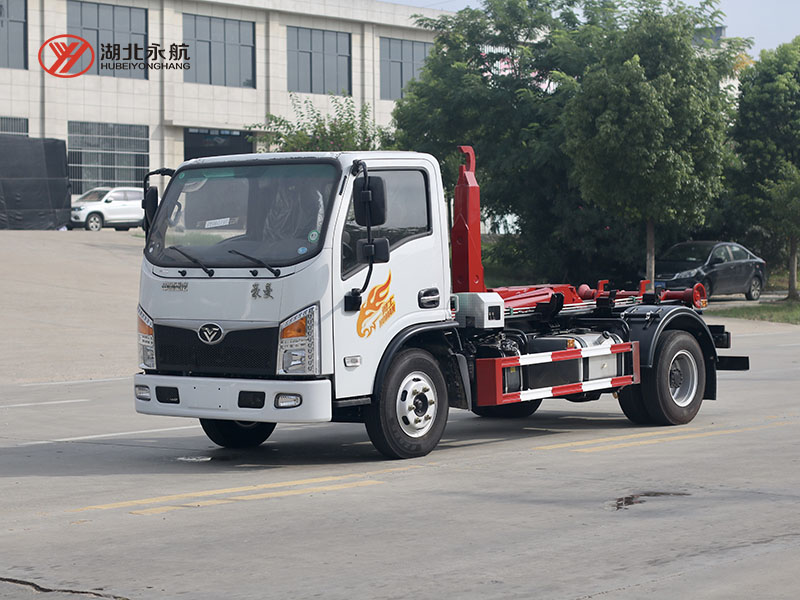 重汽豪曼钩臂垃圾车