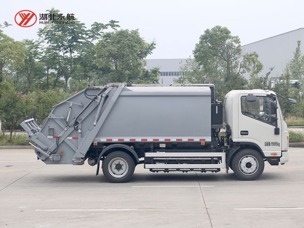 江淮帅铃纯电动7方压缩式垃圾车